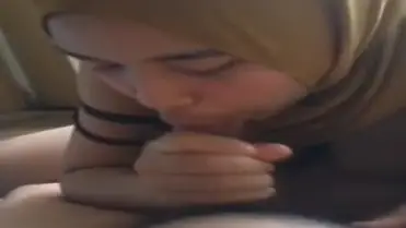 Bokep Jilbab Sedot Seru Skill Servis Mulut Mantap