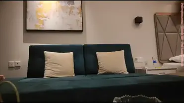 pertama kali staycation bareng ayang malu malu